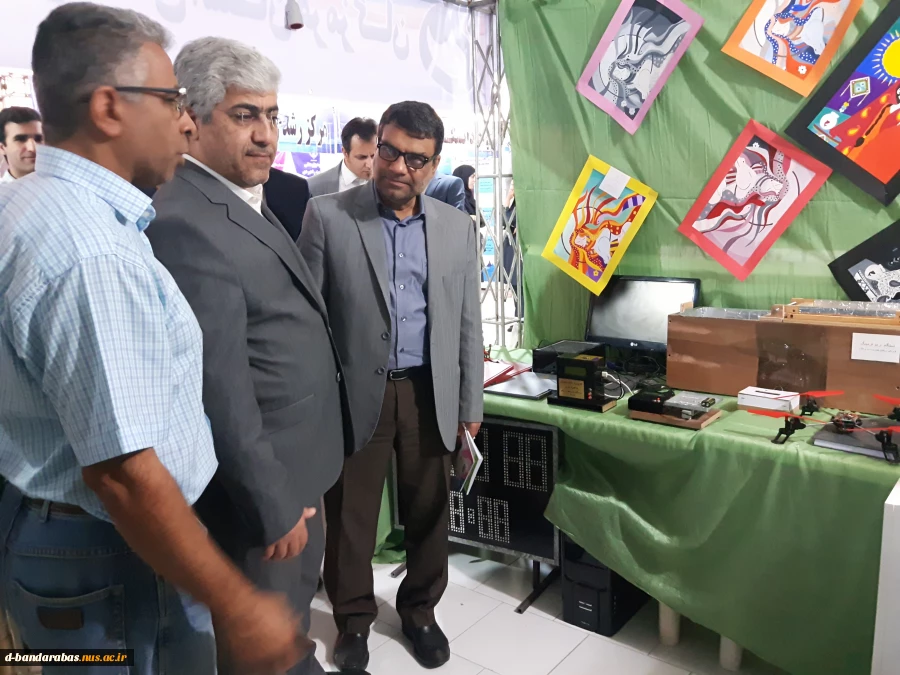 شرکت دانشگاه فنی و حرفه ای استان هرمزگان در بیستمین نمایشگاه هفته پژوهش 4